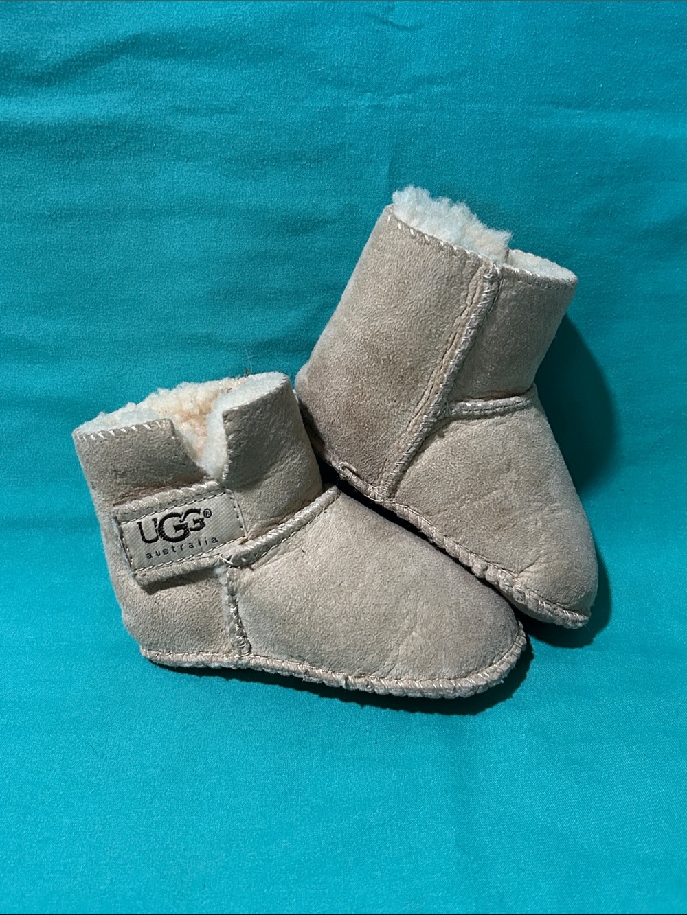 UGG Kids suede shearling booties Sz: S